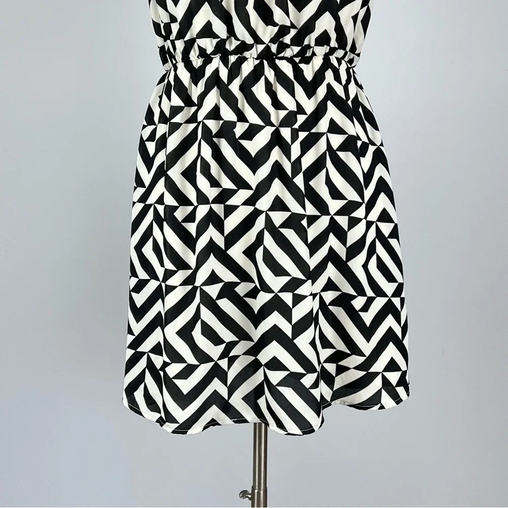 Francesca Bird Cage Womens Sleeveless Dress Black White Geo Print size Large - Picture 5 of 11